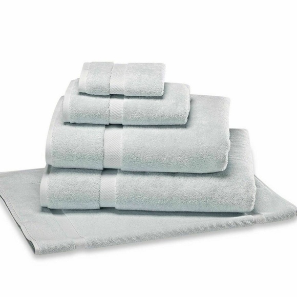 Wamsutta Other - Wamsutta 805 Turkish Cotton Hand Towel in Seaglass One towel
